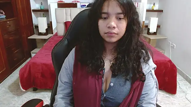 laureentt  online show from 03-07-25, 06:13