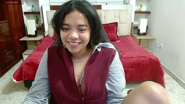 laureentt  online show from 03-21-25, 09:23