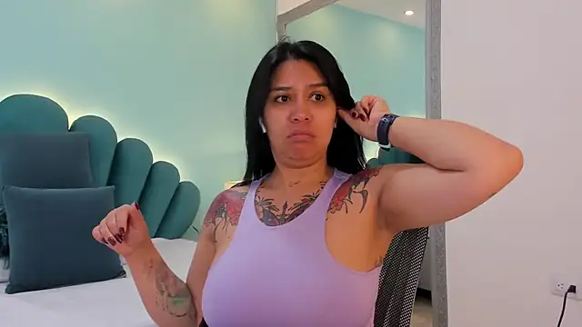 sharlott18 online show from 03-28-26, 06:51