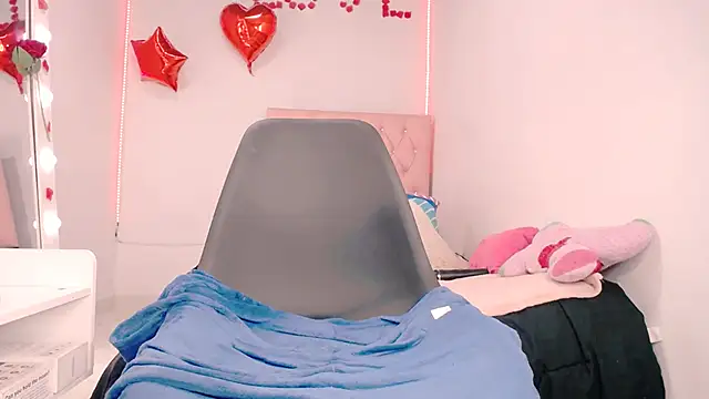 Snapshot of Celeste__sweetx chatting on 02-12-25, 02:24 Celeste sweetx online show from 02-12-25, 02:24