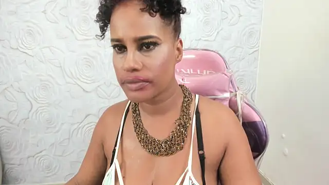 Snapshot of pamela_guzmaan chatting on 03-03-25, 08:43 pamela guzmaan online show from 03-03-25, 08:43