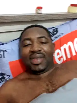 Snapshot of Tonton1988 chatting on 03-21-25, 09:34 Tonton1988 online show from 03-21-25, 09:34