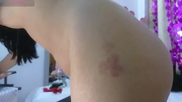 Snapshot of lovely_trix chatting on 02-28-25, 09:44 lovely trix online show from 02-28-25, 09:44