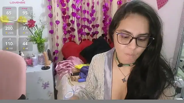 Snapshot of lovely_trix chatting on 06-05-26, 05:29 lovely trix online show from 06-05-26, 05:29