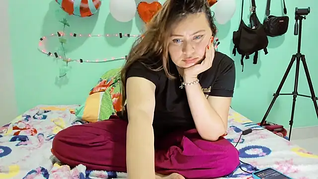 SofiaOlivares online show from 01-08-25, 12:17