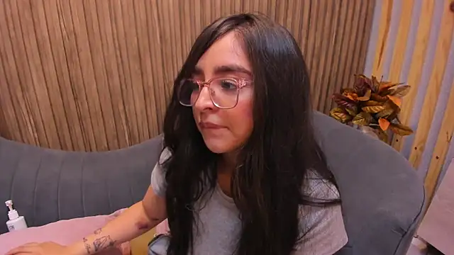 Snapshot of Eva_Macalliter chatting on 01-24-25, 09:28 Eva Macalliter online show from 01-24-25, 09:28