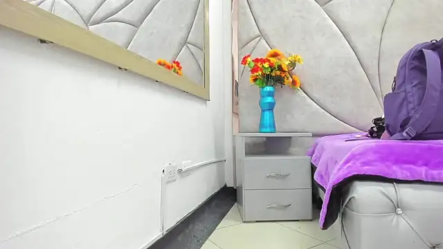 HornySlut69  online show from 12-04-25, 12:36