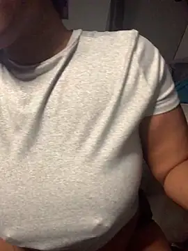 Snapshot of SweetHoneyBunz chatting on 09-26-25, 10:14 SweetHoneyBunz online show from 09-26-25, 10:14