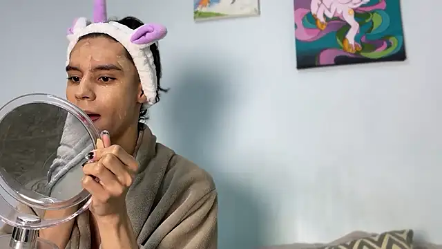 Snapshot of imcoltonalvin chatting on 12-04-25, 11:46 imcoltonalvin online show from 12-04-25, 11:46