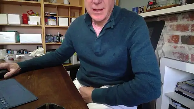 Snapshot of jiggy77777 chatting on 09-09-25, 11:15 jiggy77777 online show from 09-09-25, 11:15