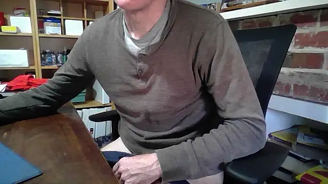 Snapshot of jiggy77777 chatting on 09-17-25, 10:55 jiggy77777 online show from 09-17-25, 10:55