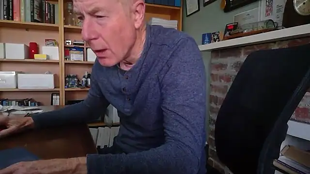 Snapshot of jiggy77777 chatting on 09-23-25, 10:57 jiggy77777 online show from 09-23-25, 10:57