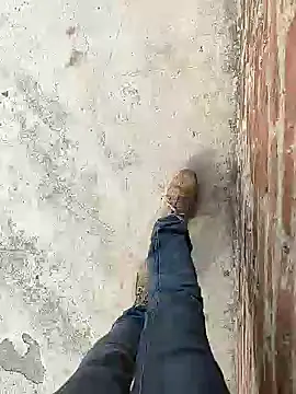 COUPLLE VILLAGE online show from 01-16-25, 04:28