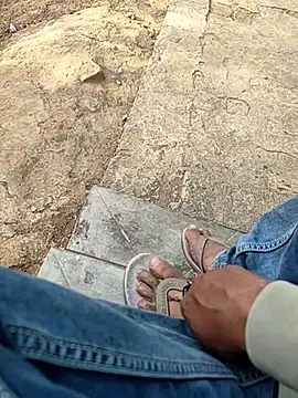 COUPLLE VILLAGE online show from 03-11-25, 10:40