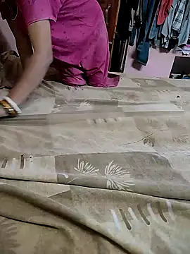 COUPLLE VILLAGE online show from 10-18-25, 02:14