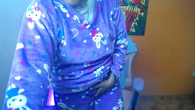 Snapshot of daleska_ayala_1 chatting on 02-02-25, 02:27 daleska ayala 1 online show from 02-02-25, 02:27