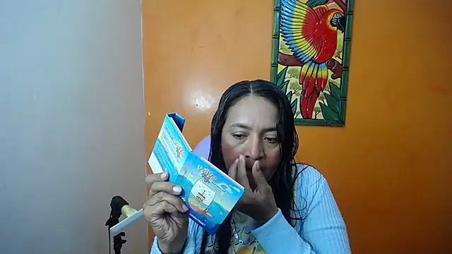 Snapshot of daleska_ayala_1 chatting on 02-03-25, 08:35 daleska ayala 1 online show from 02-03-25, 08:35