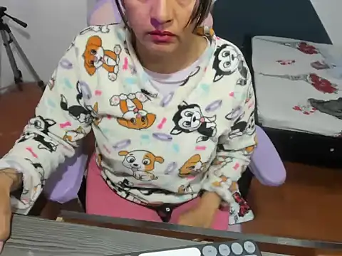 daleska ayala 1 online show from 10-30-25, 01:40