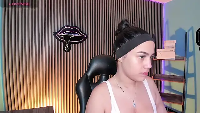 emily roberts1 online show from 03-21-25, 03:55