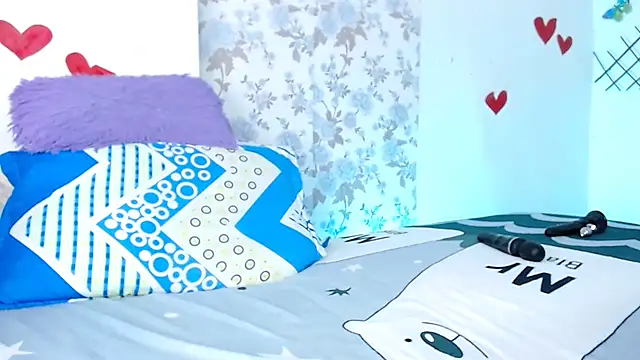 Snapshot of vanessa_cute1 chatting on 02-17-25, 08:04 vanessa cute1 online show from 02-17-25, 08:04