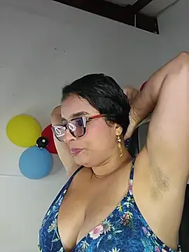 Snapshot of Alizon_1 chatting on 06-30-26, 07:15 Alizon 1 online show from 06-30-26, 07:15