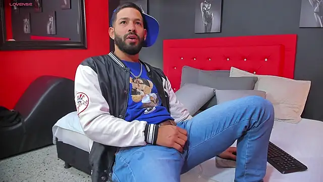 Thiagogomez online show from 03-03-25, 12:37