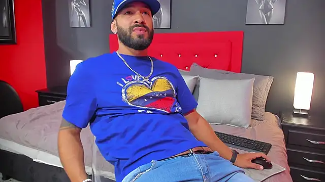 Thiagogomez online show from 03-10-25, 12:37