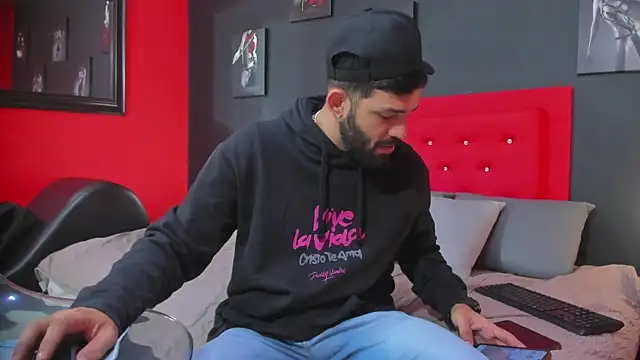 Thiagogomez online show from 10-11-25, 12:36