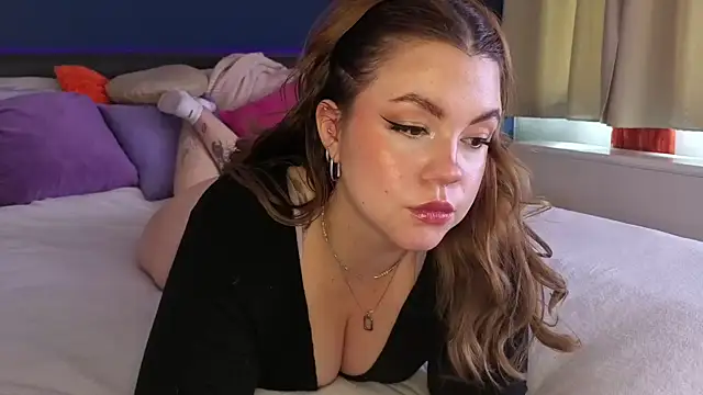 VictoriaLaFleur online show from 05-12-26, 12:24