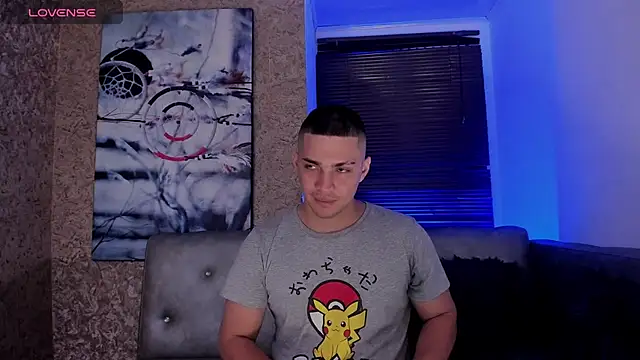 Snapshot of JUANDIAMONDS98 chatting on 12-06-24, 03:00 JUANDIAMONDS98 online show from 12-06-24, 03:00