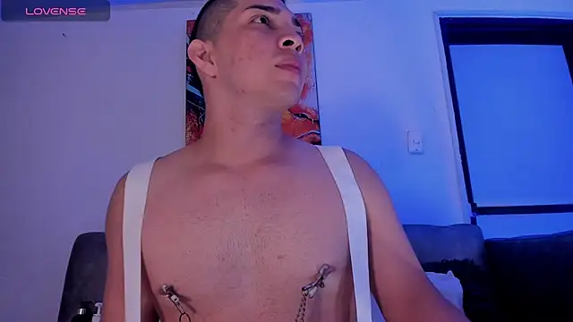 Snapshot of JUANDIAMONDS98 chatting on 12-12-24, 12:44 JUANDIAMONDS98 online show from 12-12-24, 12:44