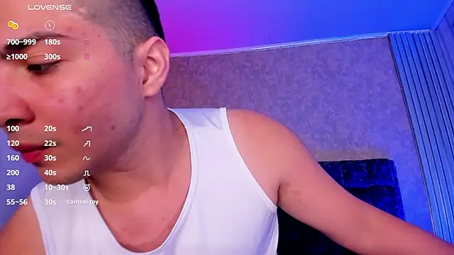 Snapshot of JUANDIAMONDS98 chatting on 02-28-25, 01:14 JUANDIAMONDS98 online show from 02-28-25, 01:14