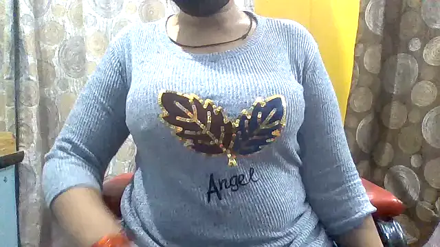 Snapshot of lovely_zara chatting on 12-03-24, 11:55 lovely zara online show from 12-03-24, 11:55