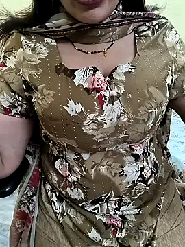 Snapshot of lovely_zara chatting on 12-22-24, 05:53 lovely zara online show from 12-22-24, 05:53