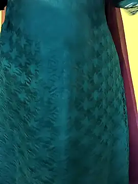 Snapshot of lovely_zara chatting on 12-24-24, 07:17 lovely zara online show from 12-24-24, 07:17