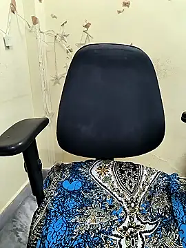 Snapshot of lovely_zara chatting on 02-11-25, 06:40 lovely zara online show from 02-11-25, 06:40