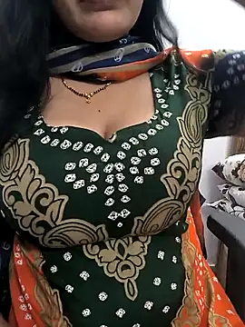 Snapshot of lovely_zara chatting on 11-20-25, 12:27 lovely zara online show from 11-20-25, 12:27