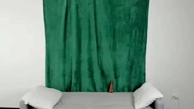 Snapshot of Georgearmwrestler chatting on 12-13-24, 04:05 Georgearmwrestler online show from 12-13-24, 04:05