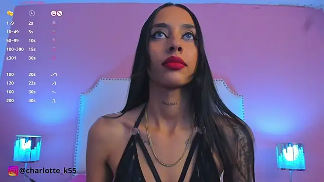 Snapshot of charlotte_kisss chatting on 12-24-24, 01:28 charlotte kisss online show from 12-24-24, 01:28