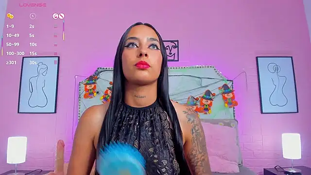 Snapshot of charlotte_kisss chatting on 10-23-25, 07:23 charlotte kisss online show from 10-23-25, 07:23