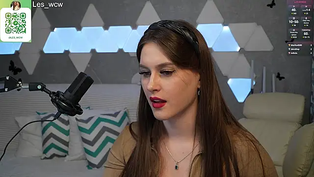 Snapshot of HarleyDeess chatting on 02-23-25, 10:53 HarleyDeess online show from 02-23-25, 10:53