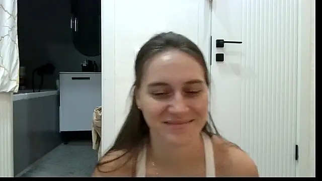 Snapshot of HarleyDeess chatting on 11-02-25, 02:25 HarleyDeess online show from 11-02-25, 02:25