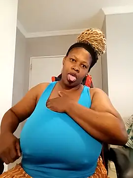 Snapshot of bustylisa1983 chatting on 01-20-25, 01:53 bustylisa1983 online show from 01-20-25, 01:53