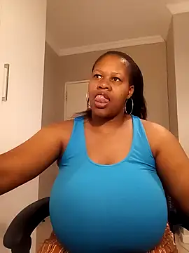 Snapshot of bustylisa1983 chatting on 02-04-25, 06:14 bustylisa1983 online show from 02-04-25, 06:14