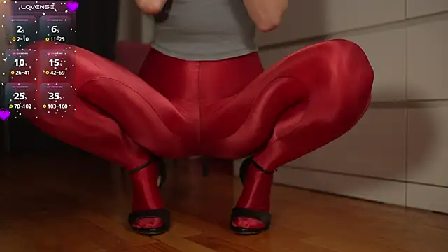 Snapshot of HelloHodge chatting on 01-03-25, 08:11 HelloHodge online show from 01-03-25, 08:11