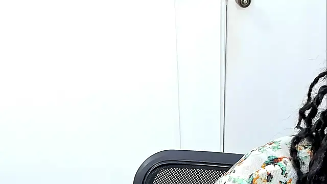 Snapshot of alison-ker3 chatting on 03-23-25, 08:48 alison-ker3 online show from 03-23-25, 08:48