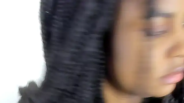 Snapshot of alison-ker3 chatting on 11-20-25, 03:12 alison-ker3 online show from 11-20-25, 03:12