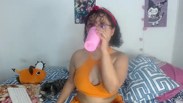 lou cute online show from 03-19-25, 02:59