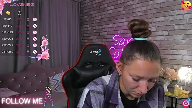 Snapshot of SarahCoksss chatting on 09-09-25, 01:05 SarahCoksss online show from 09-09-25, 01:05