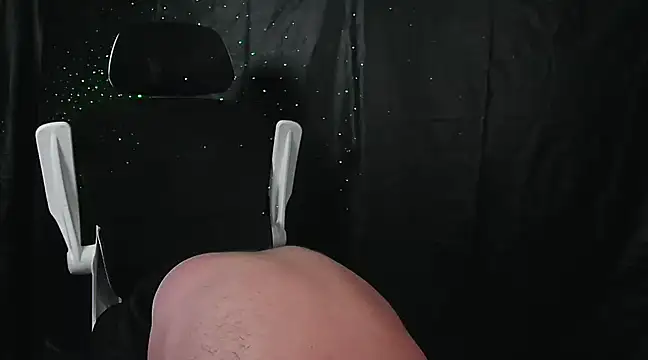 Snapshot of ManlyPrisonGuy chatting on 03-04-25, 09:00 ManlyPrisonGuy online show from 03-04-25, 09:00